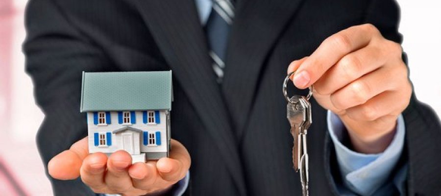 6 razones por las que acudir a un agente inmobiliario para comprar propiedades en Jávea