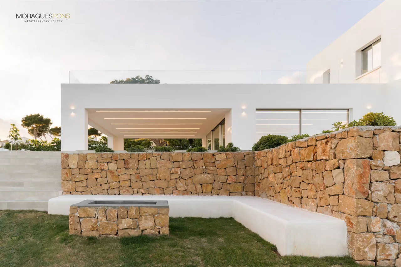 Villa de lujo de estilo mediterráneo y en primera linea de mar - 5/13