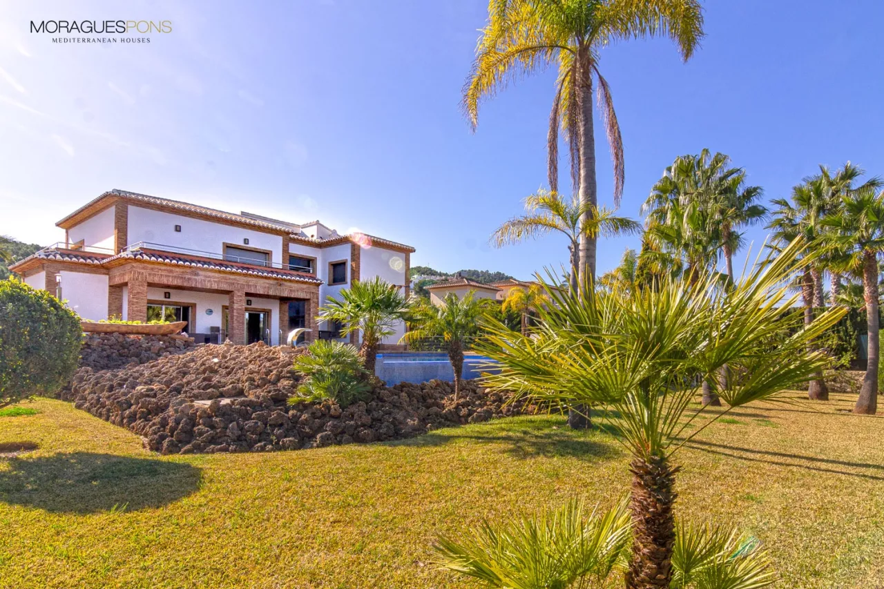 Luxury villa in Javea - 1/23