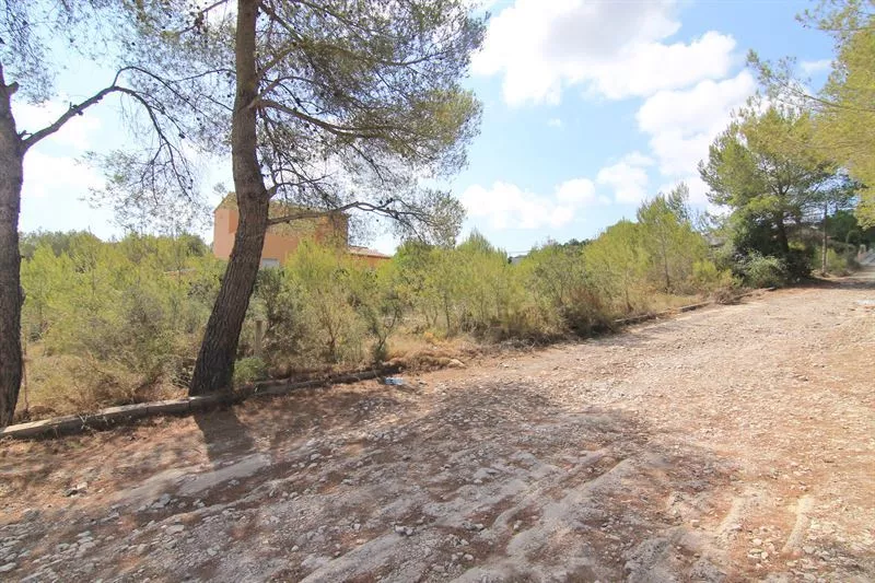 Plot to urbanize in Pinosol .  Jávea . - 3/4