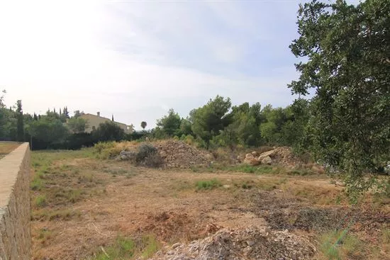 Se vende parcela urbanizada en Jávea - 2/5