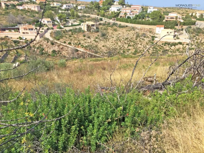 Plot for sale in Cumbre del Sol