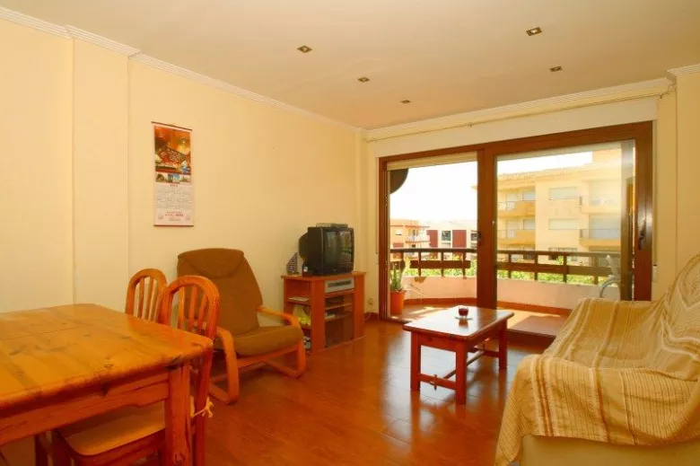 Apartamento en el último piso en la Playa del Arenal. - 2/25