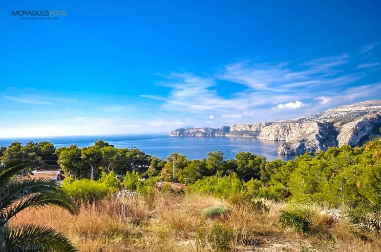 Parcela en Ambolo con excelentes vistas al mar - Jávea