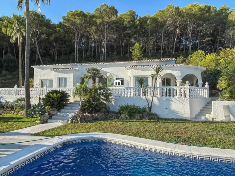 Villa renovada con vistas al mar en Jávea - 3/20