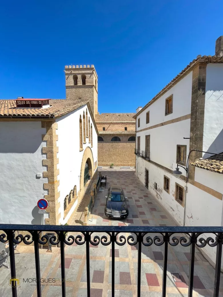 Dorfhaus im historischen Zentrum von Jévea - 2/23
