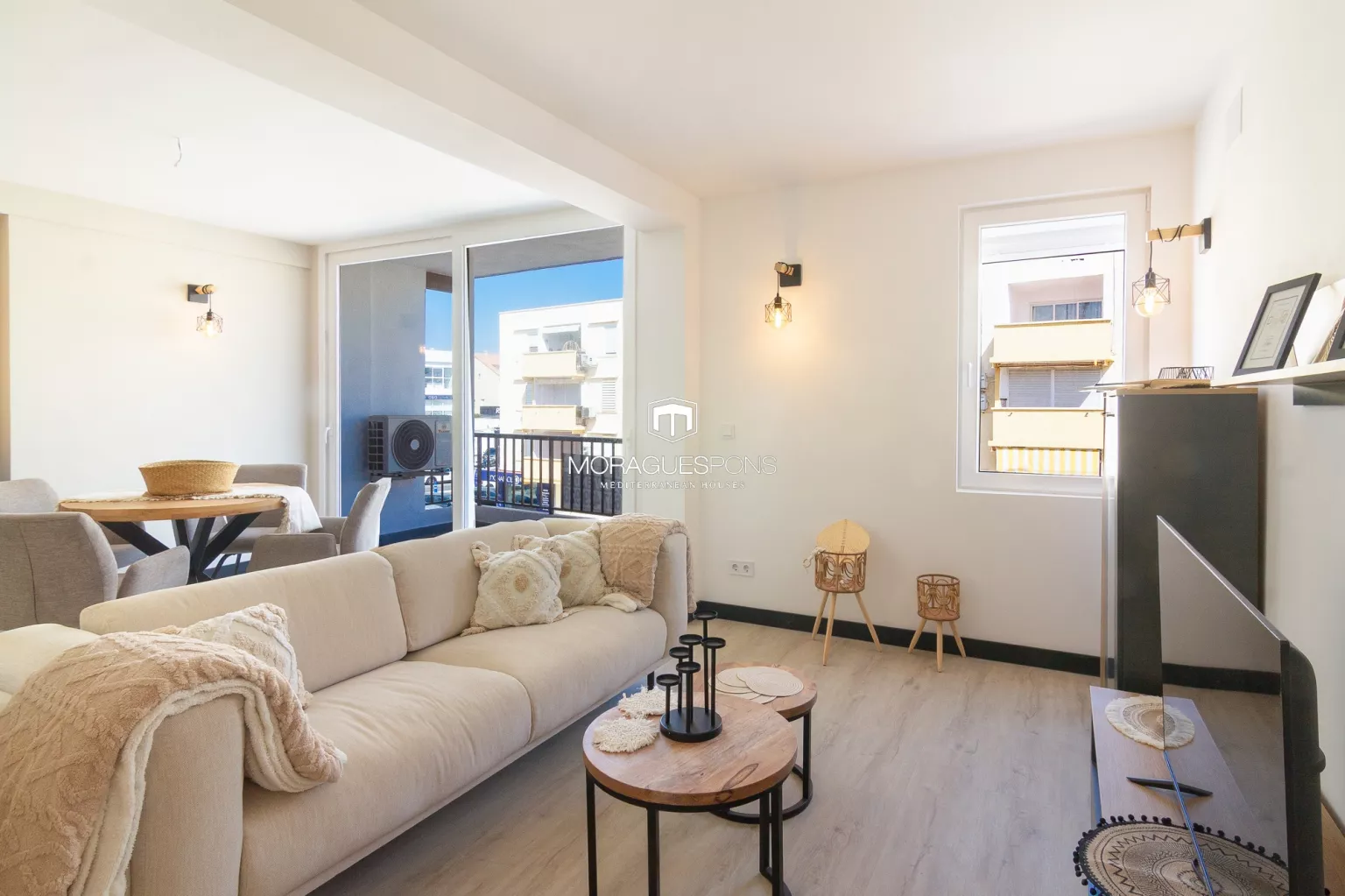 Tenemos más pisos con terraza en venta en jávea como el que estás buscando