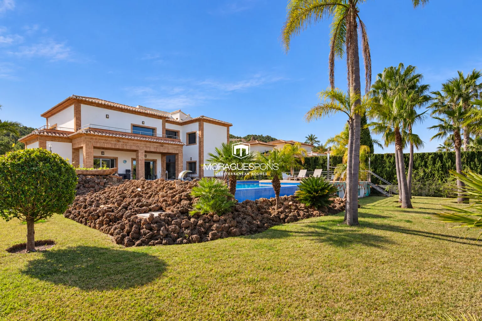 We hebben meer luxe villa's te koop zoals degene die je zoekt