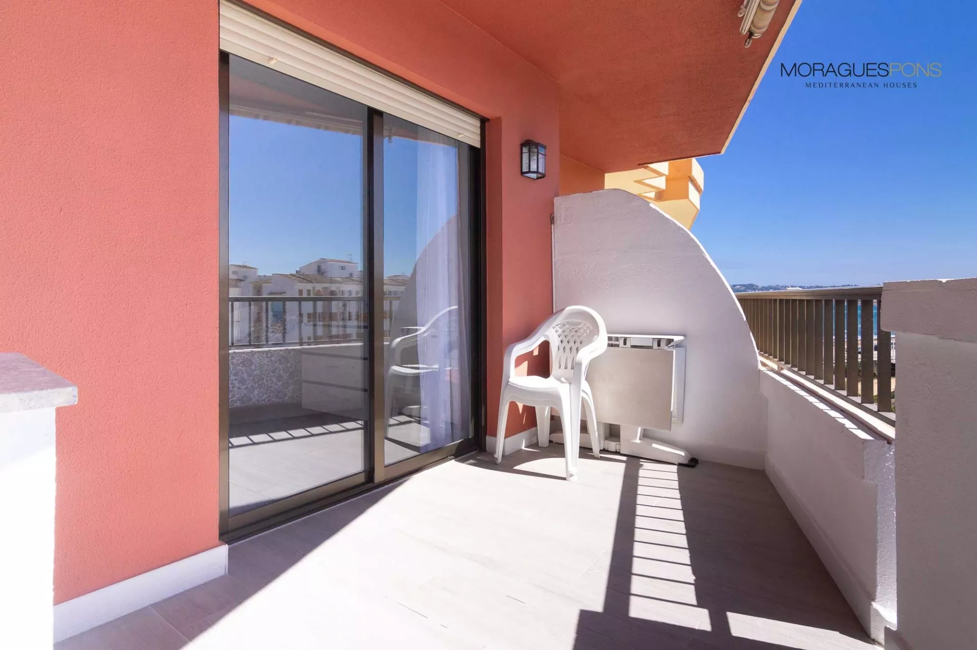 Apartamento perfecto para parejas en el puerto de Jávea con vistas al mar para alquiler de larga estancia. - 2/13