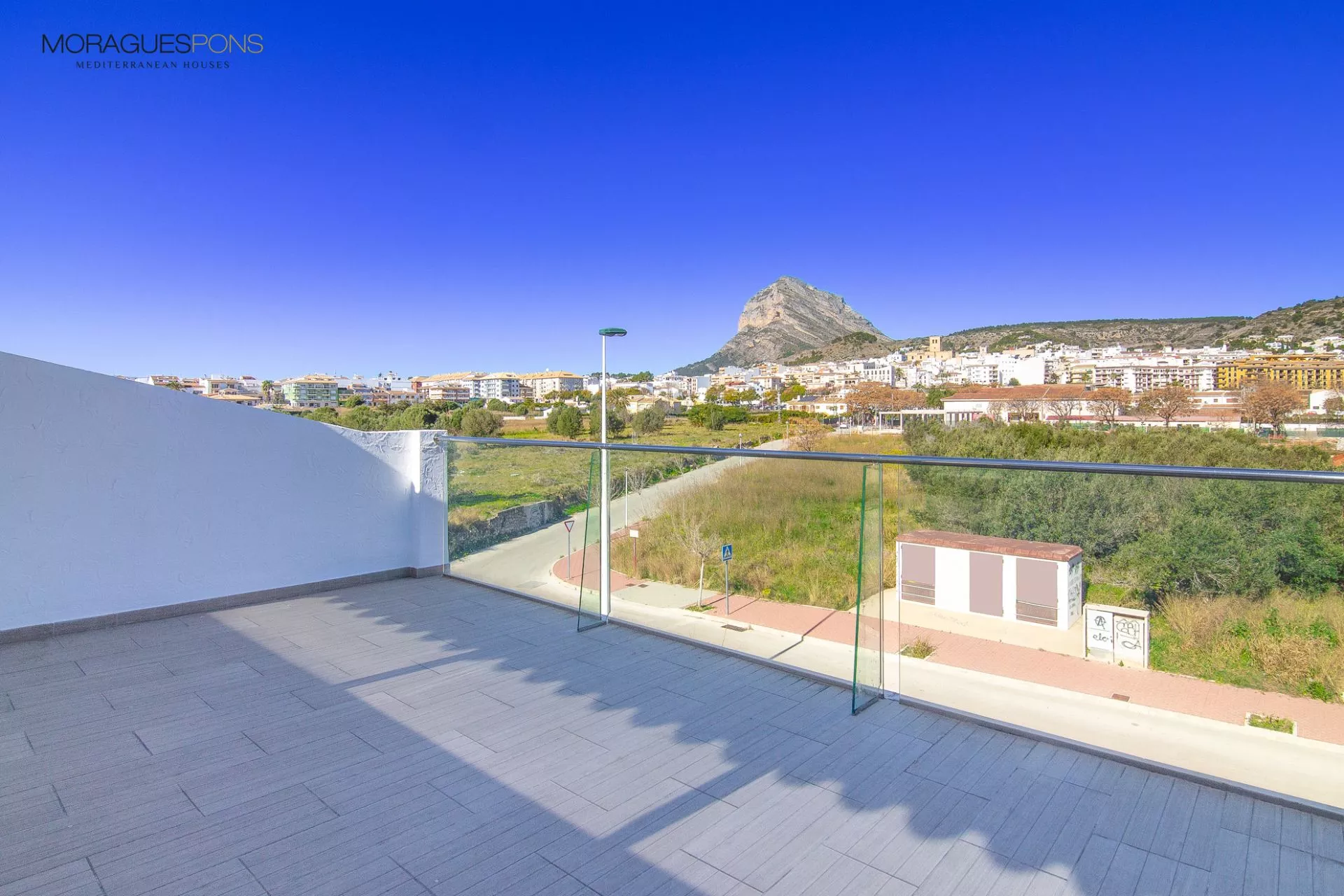 Neu fertiggestellte Stadthäuser in Jávea. - 1/20
