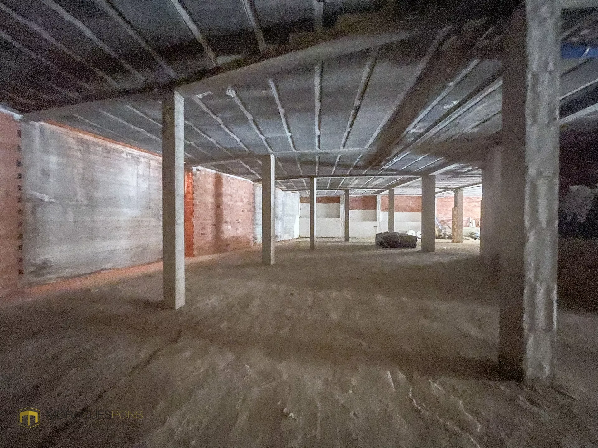 Grand local à vendre dans le centre de Jávea - 3/6