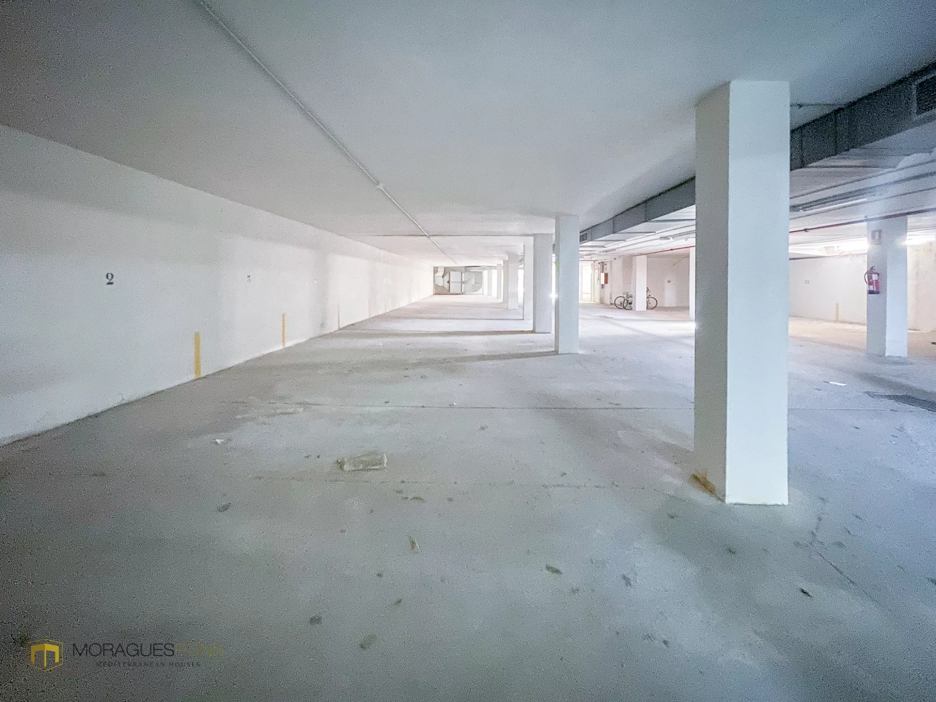 41 parkeerplaatsen te koop in Gata de Gorgos - 3/7