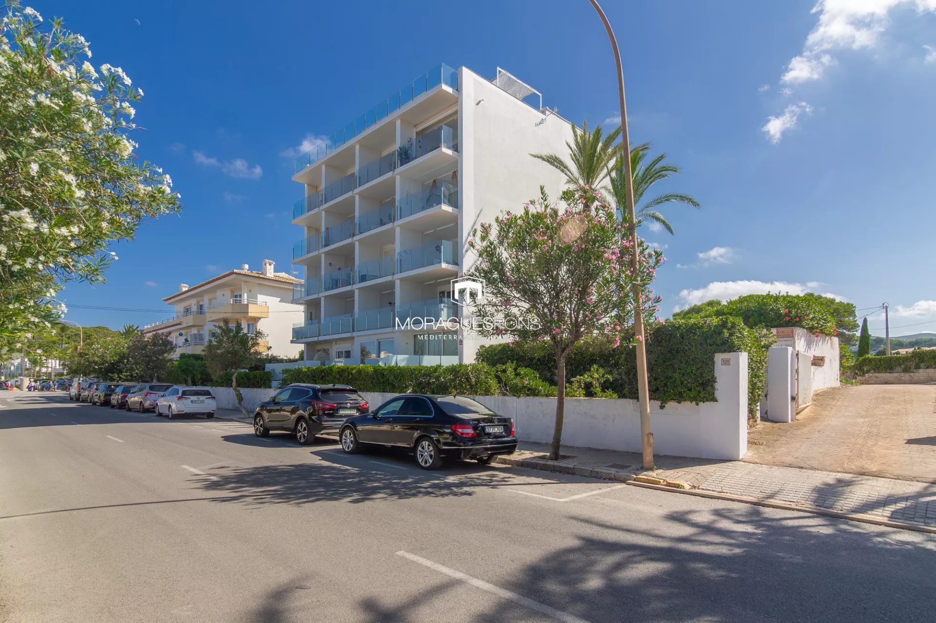 Saisonmiete – Verfügbar von September 2025 bis 30. Juni 2026 - 1/12