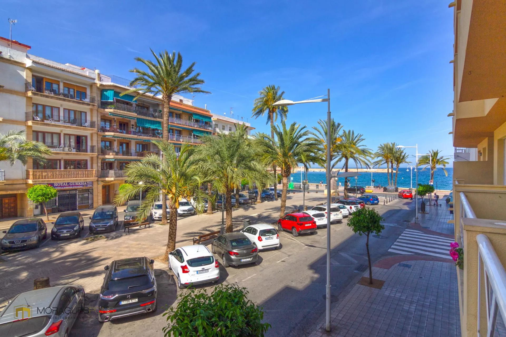 Apartamento a la venta con vistas al mar en el puerto de Jávea - 2/12