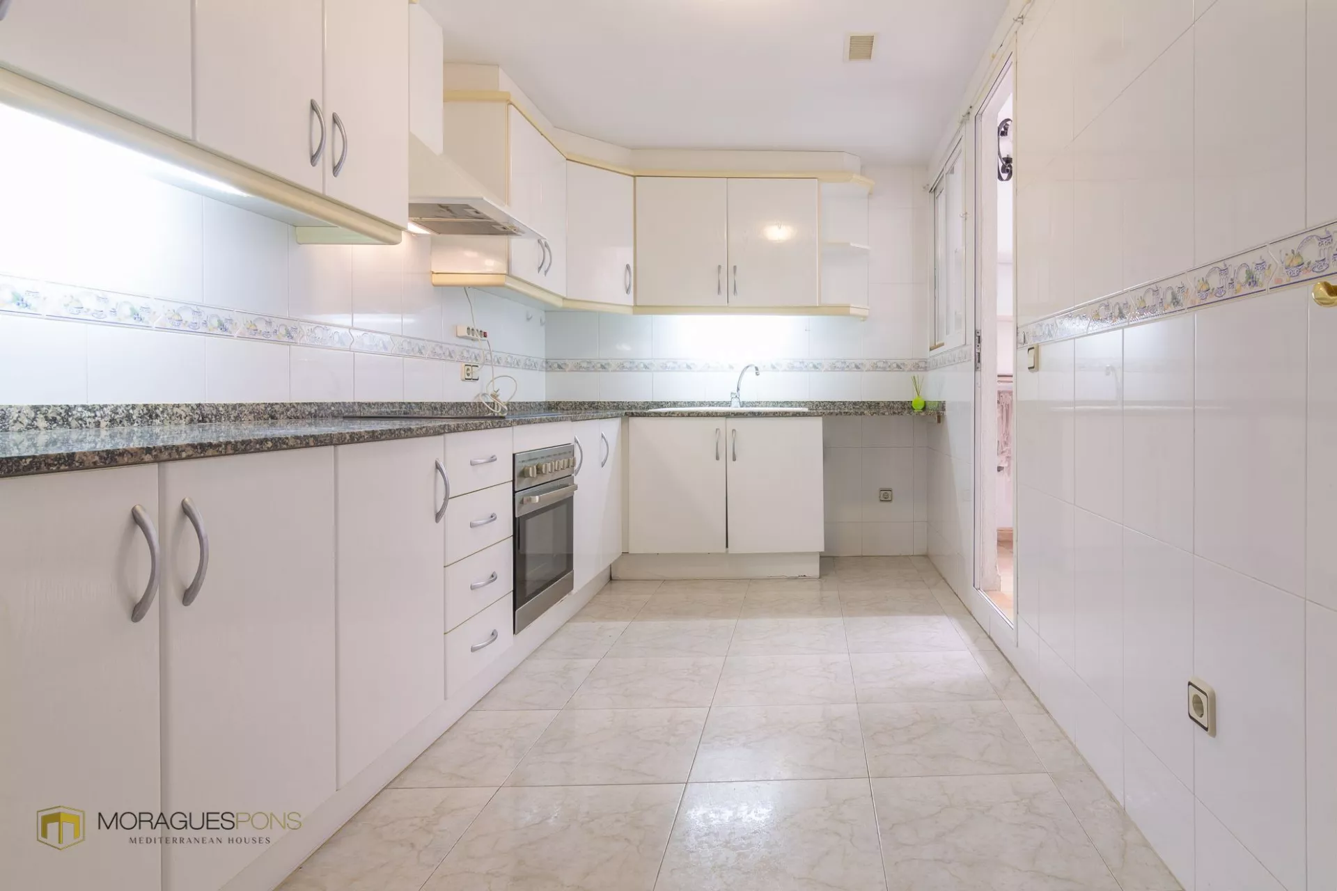 Apartamento a la venta con vistas al mar en el puerto de Jávea - 5/12