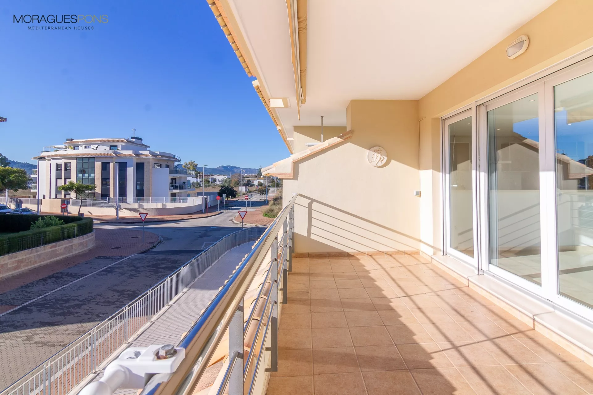 Apartment for sale in the port of Jávea - 2/18