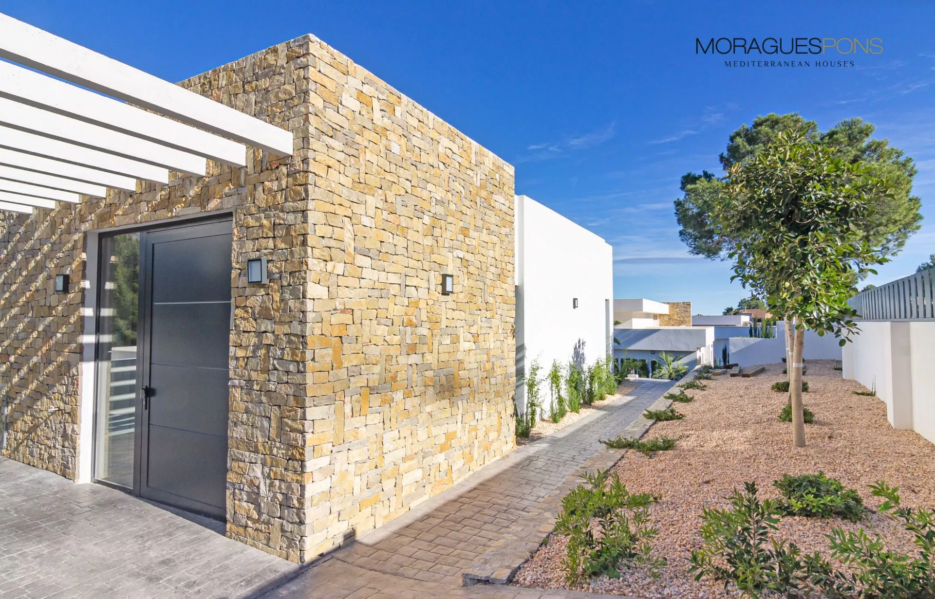 Casa de nueva construcción con vista al mar - 4/22