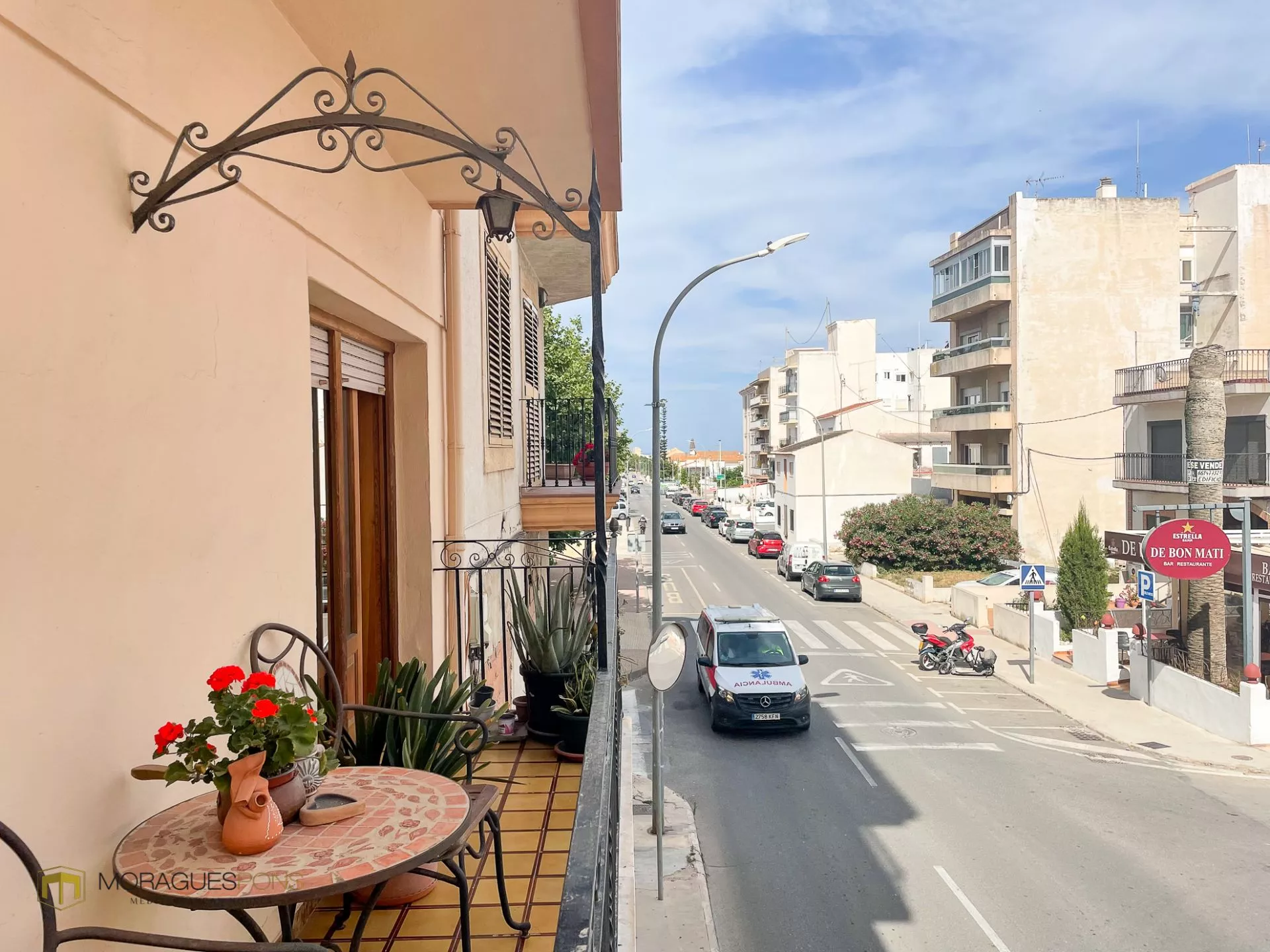 Piso de tres habitaciones con ascensor en Jávea centro - 1/9