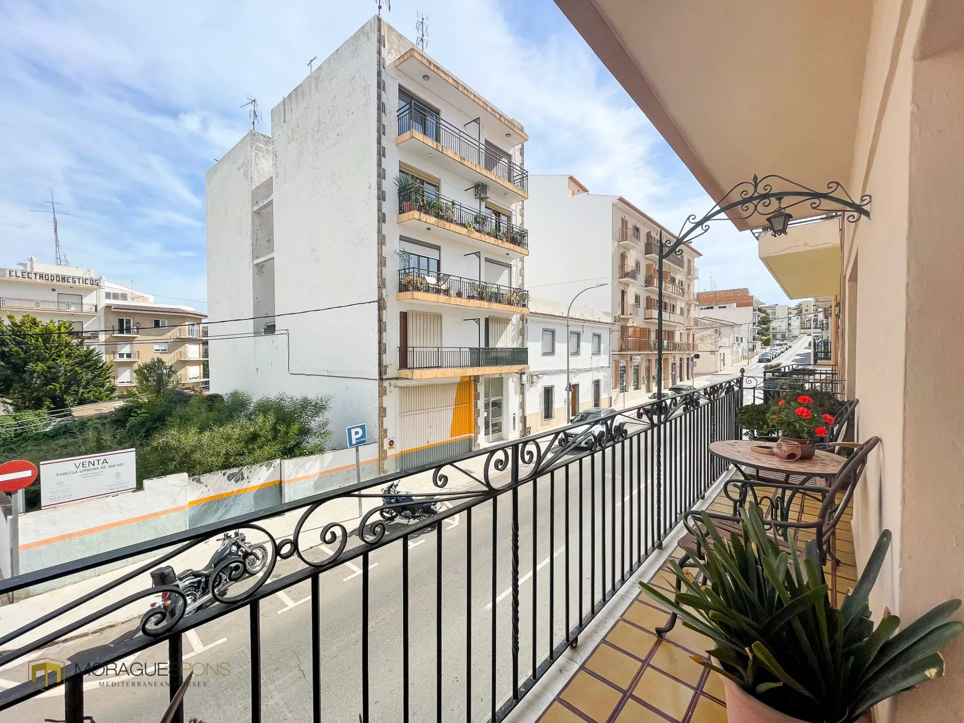 Piso de tres habitaciones con ascensor en Jávea centro - 2/9