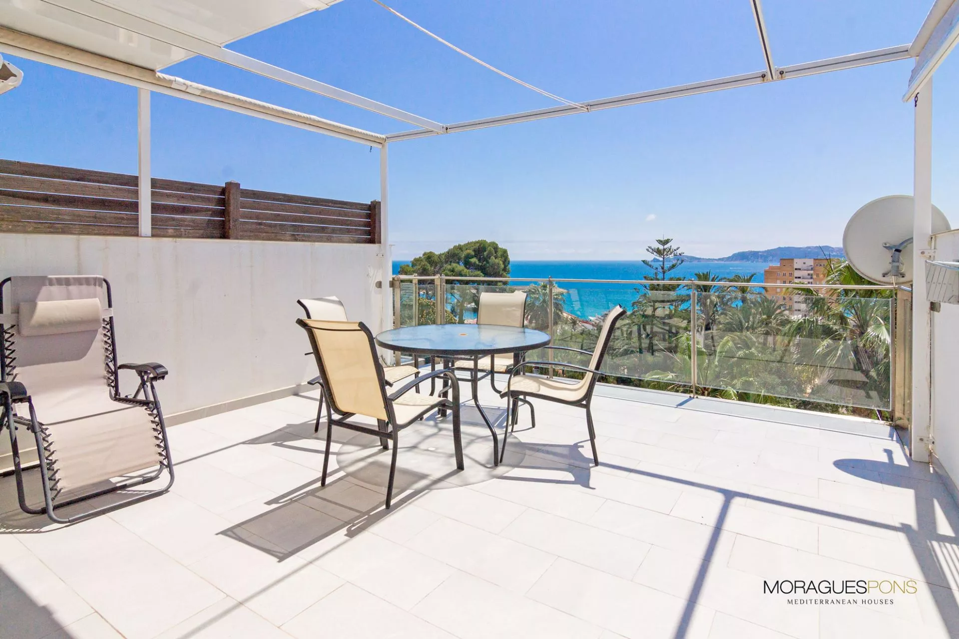 Precioso adosado con vistas al mar a la venta - 2/23