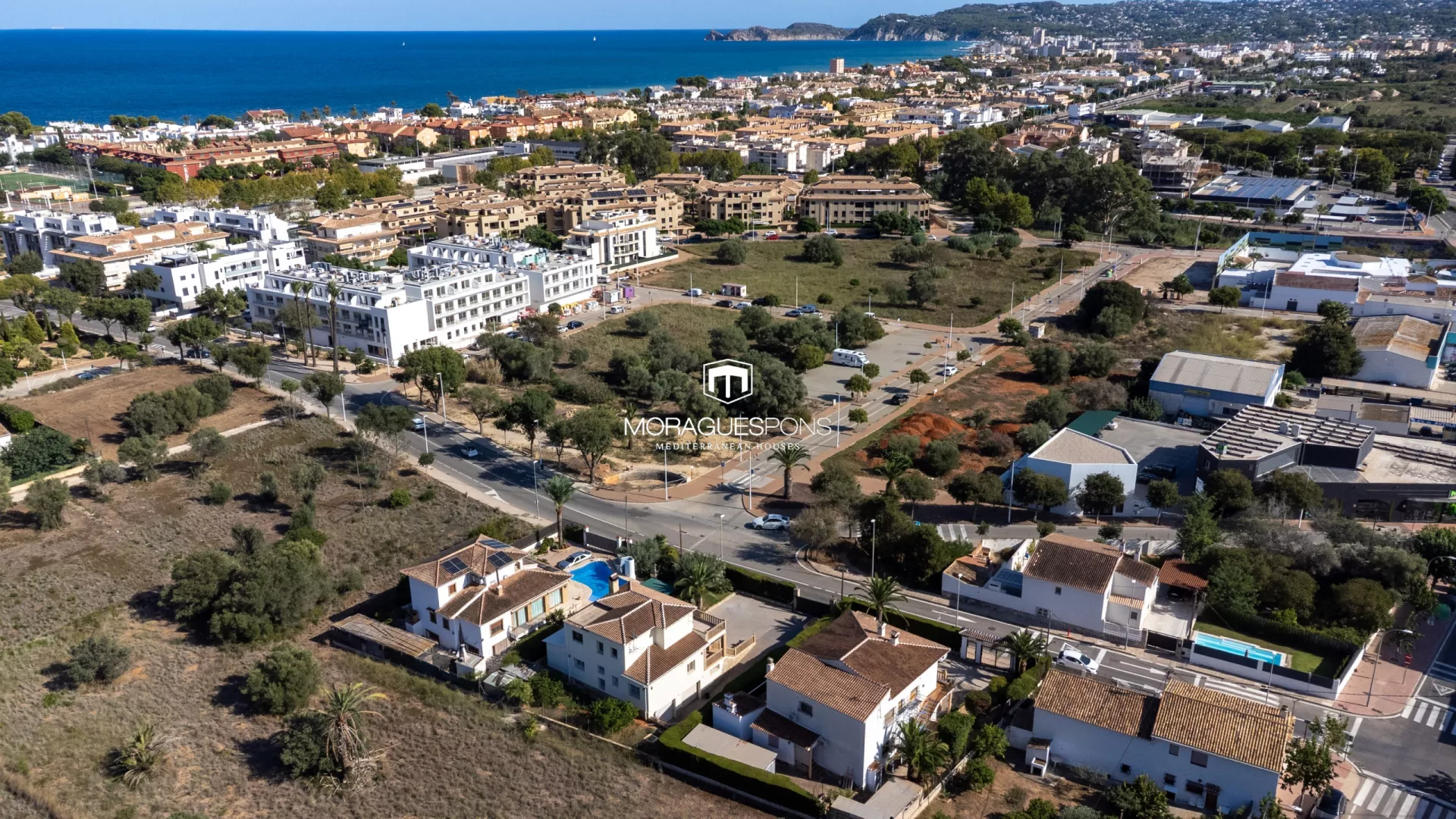 Städtisches Grundstück zum Verkauf für den Wohnungsbau - 1/8