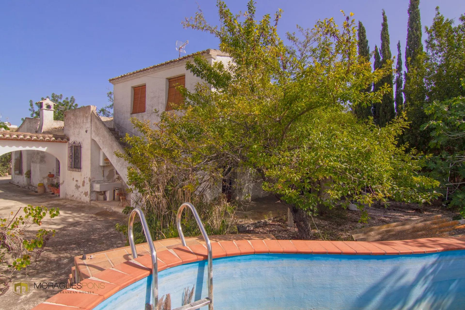 Villa to renovate for sale in Jávea - 2/19