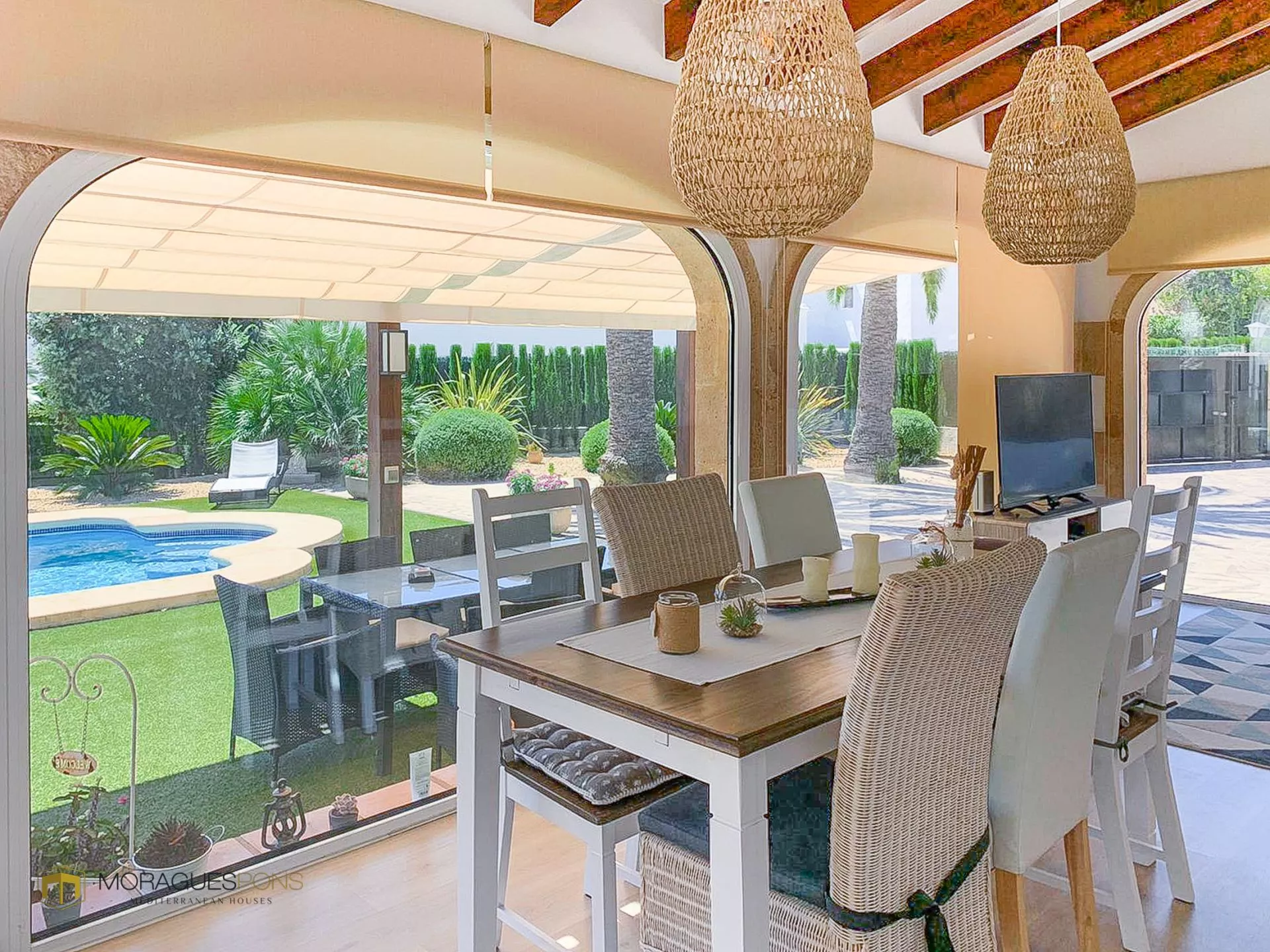 Villa for sale next to the town of Jávea - 3/16
