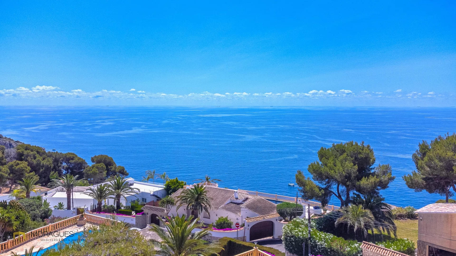 Villa with stunning sea views in Jávea - 1/40