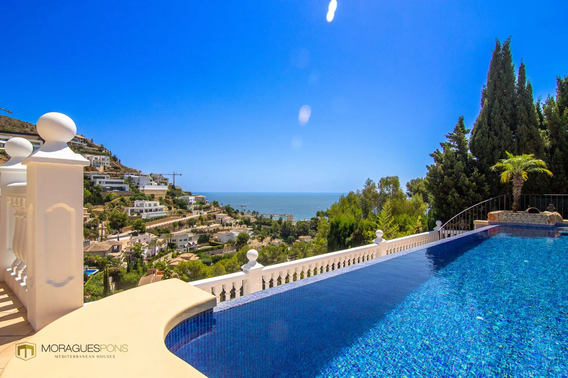 Villa with sea views in La Corona, Jávea. - 2/25