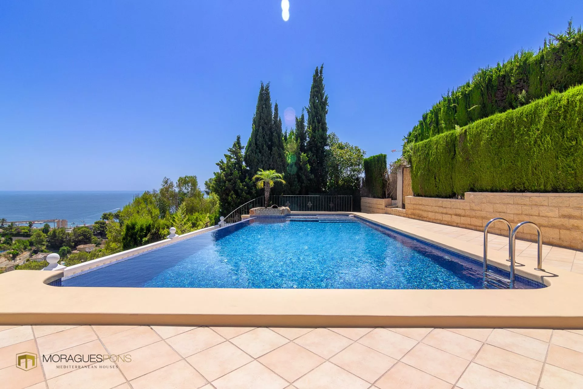 Villa with sea views in La Corona, Jávea. - 5/25