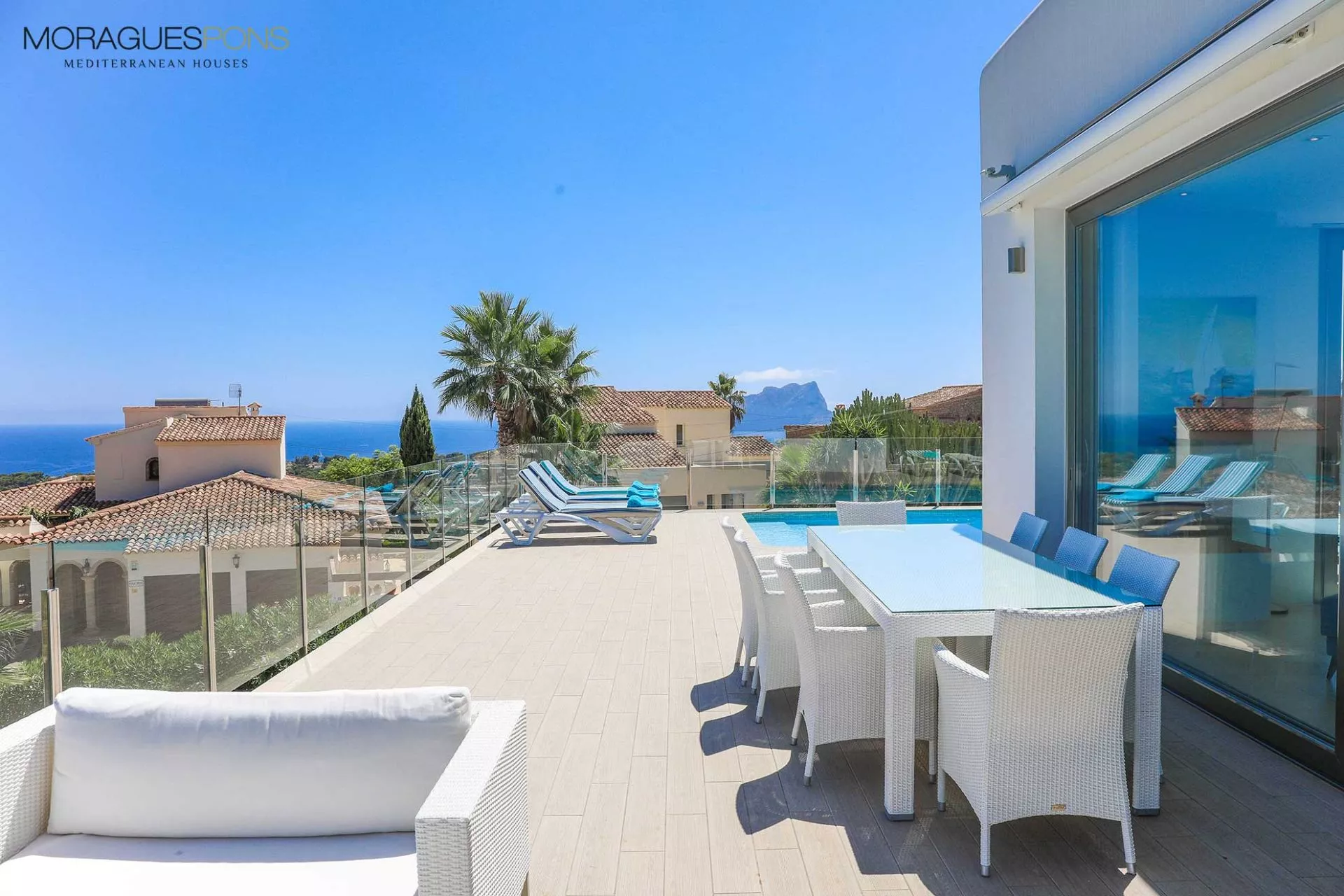 Villa de style méditerranéen avec vue sur la mer - 2/28