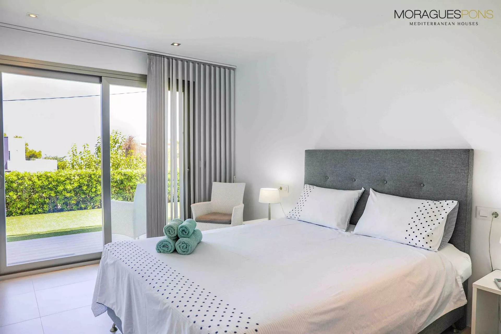 Villa de style méditerranéen avec vue sur la mer - 4/28