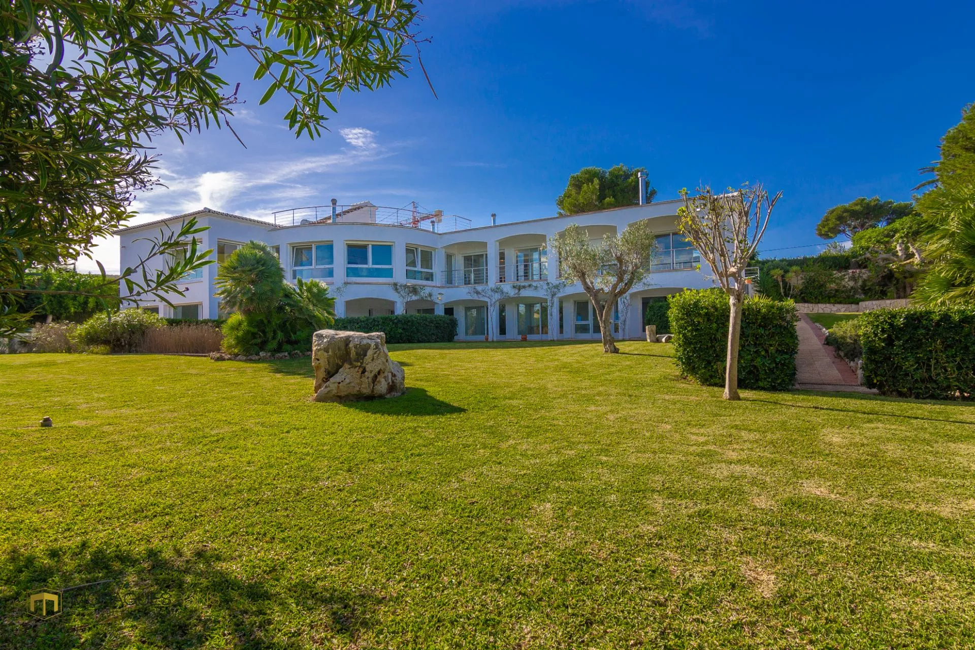 Luxury villa with sea views in Jávea - 1/39