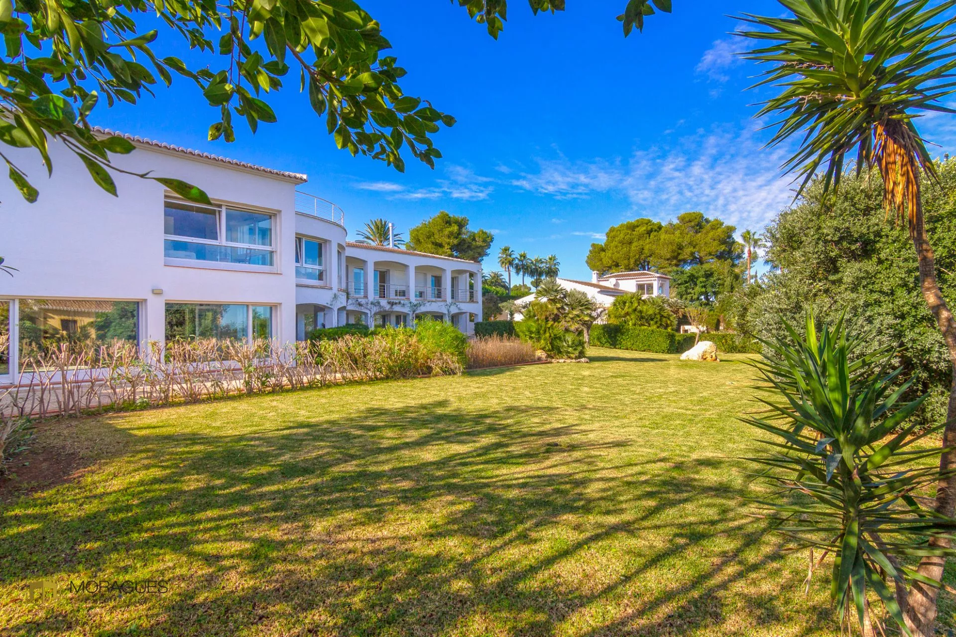 Luxury villa with sea views in Jávea - 3/39