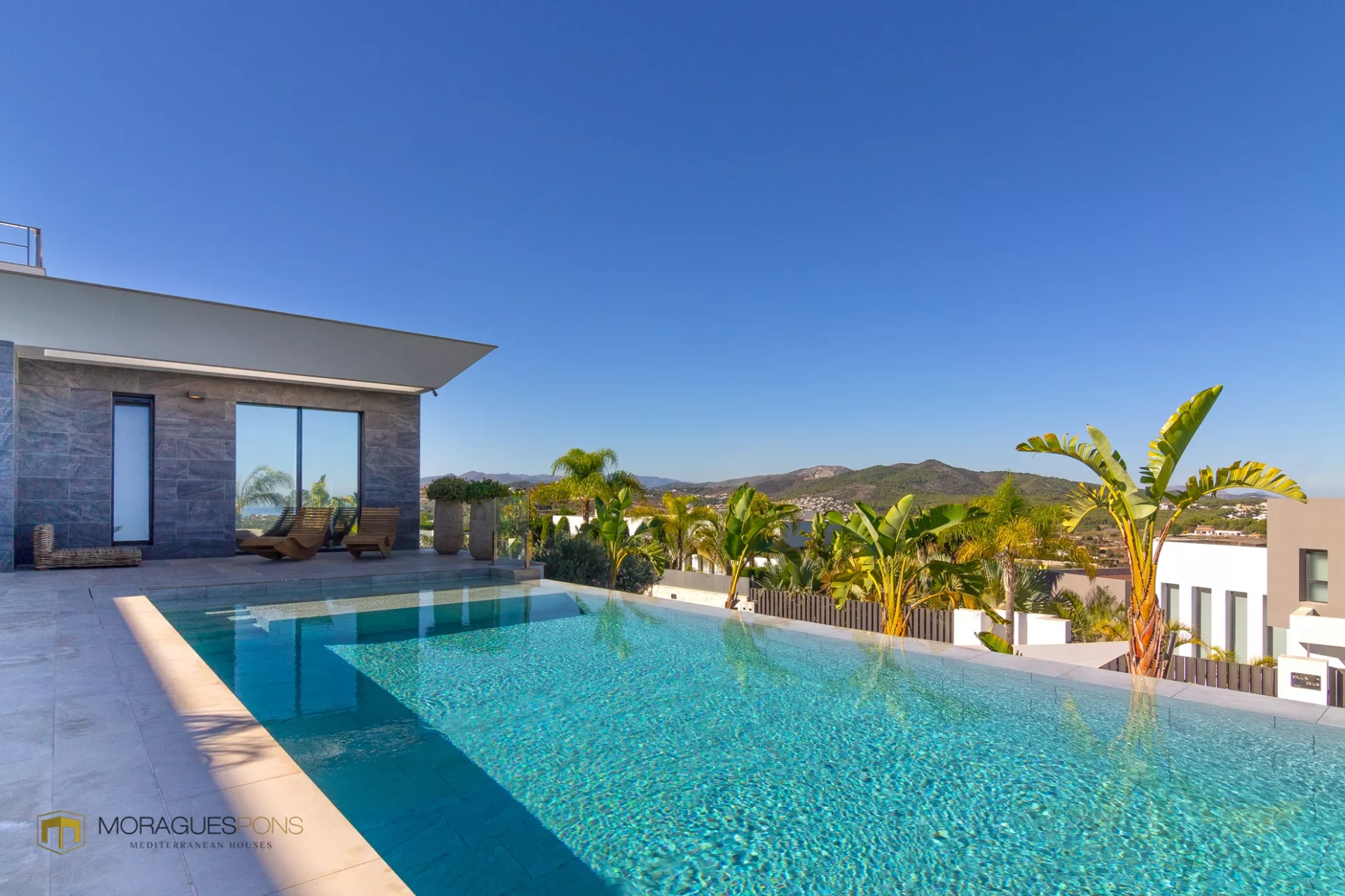 Luxury villa in Jávea with sea views - 1/28