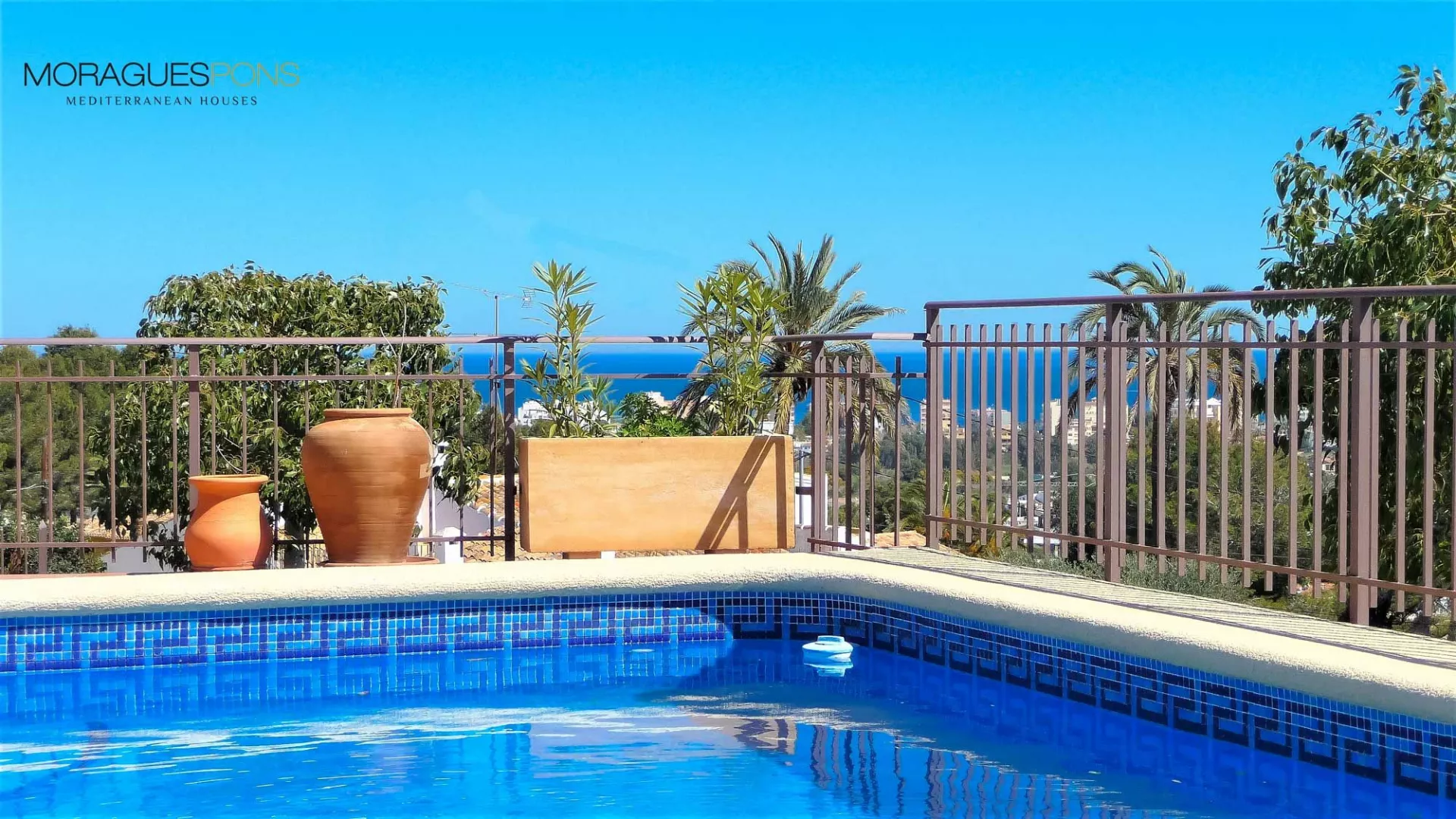 Villa te huur met uitzicht op zee - 4/24