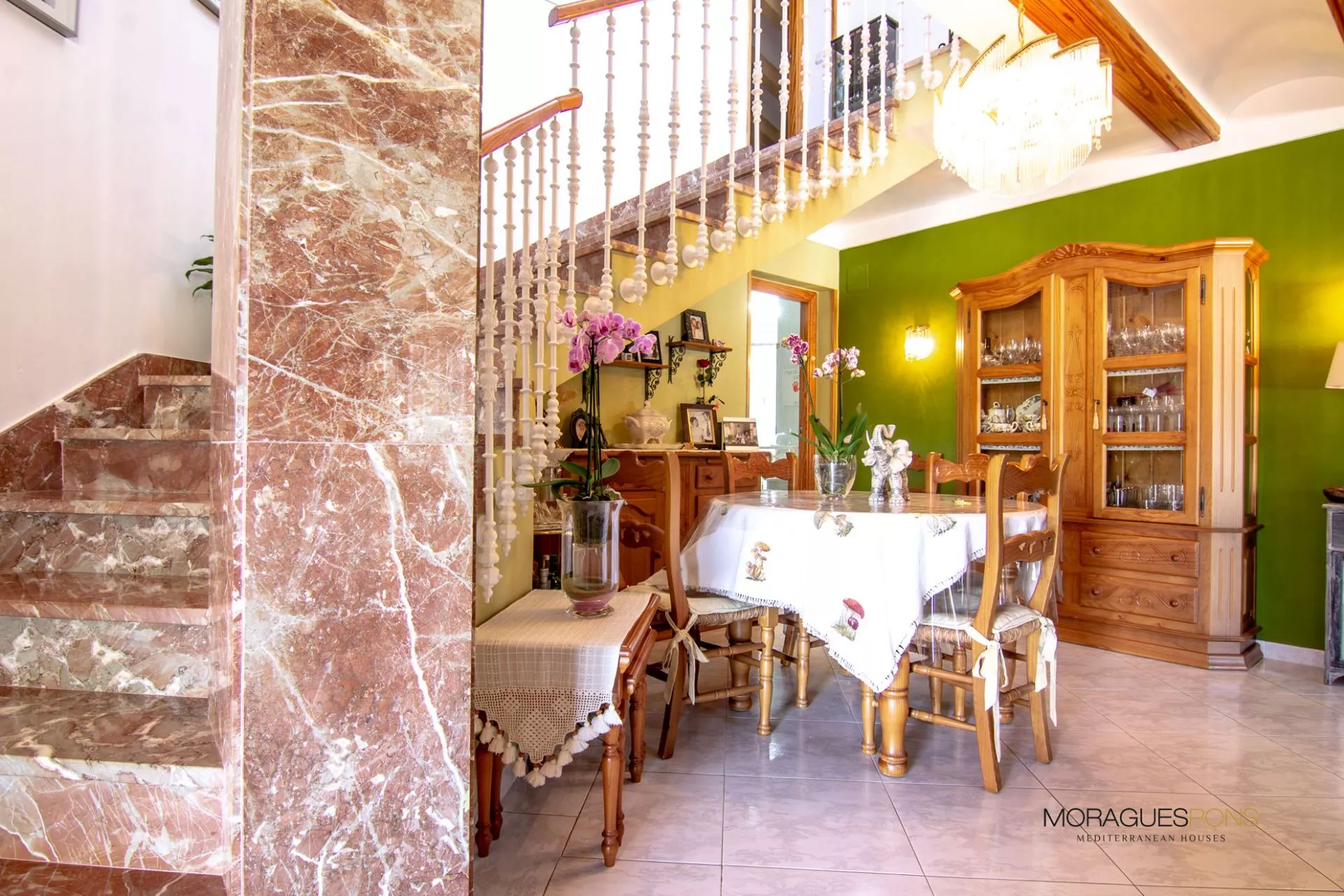 Villa in Jávea with more than 550 sqm  built - 5/21