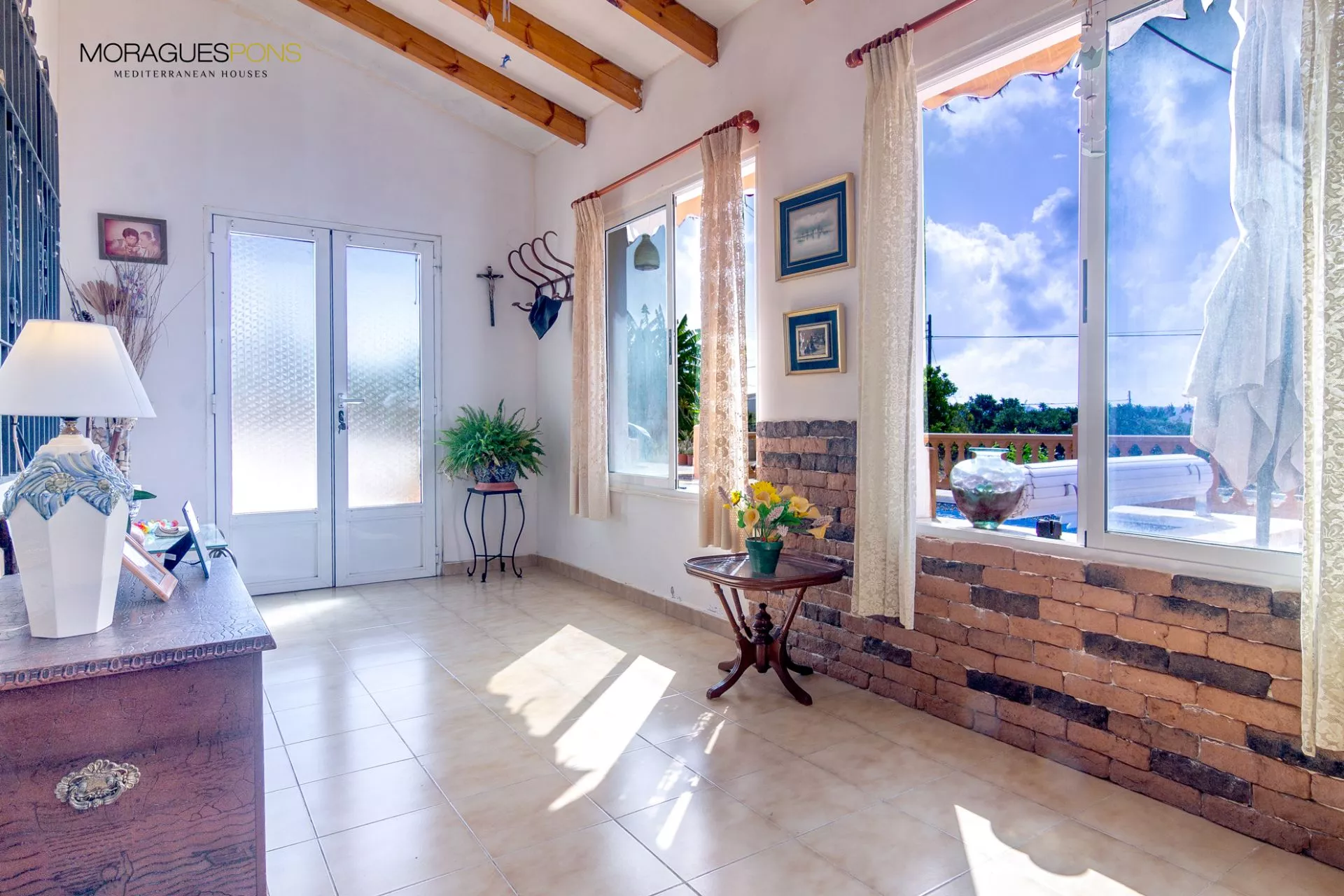 Villa next to the town of Jávea - 4/23