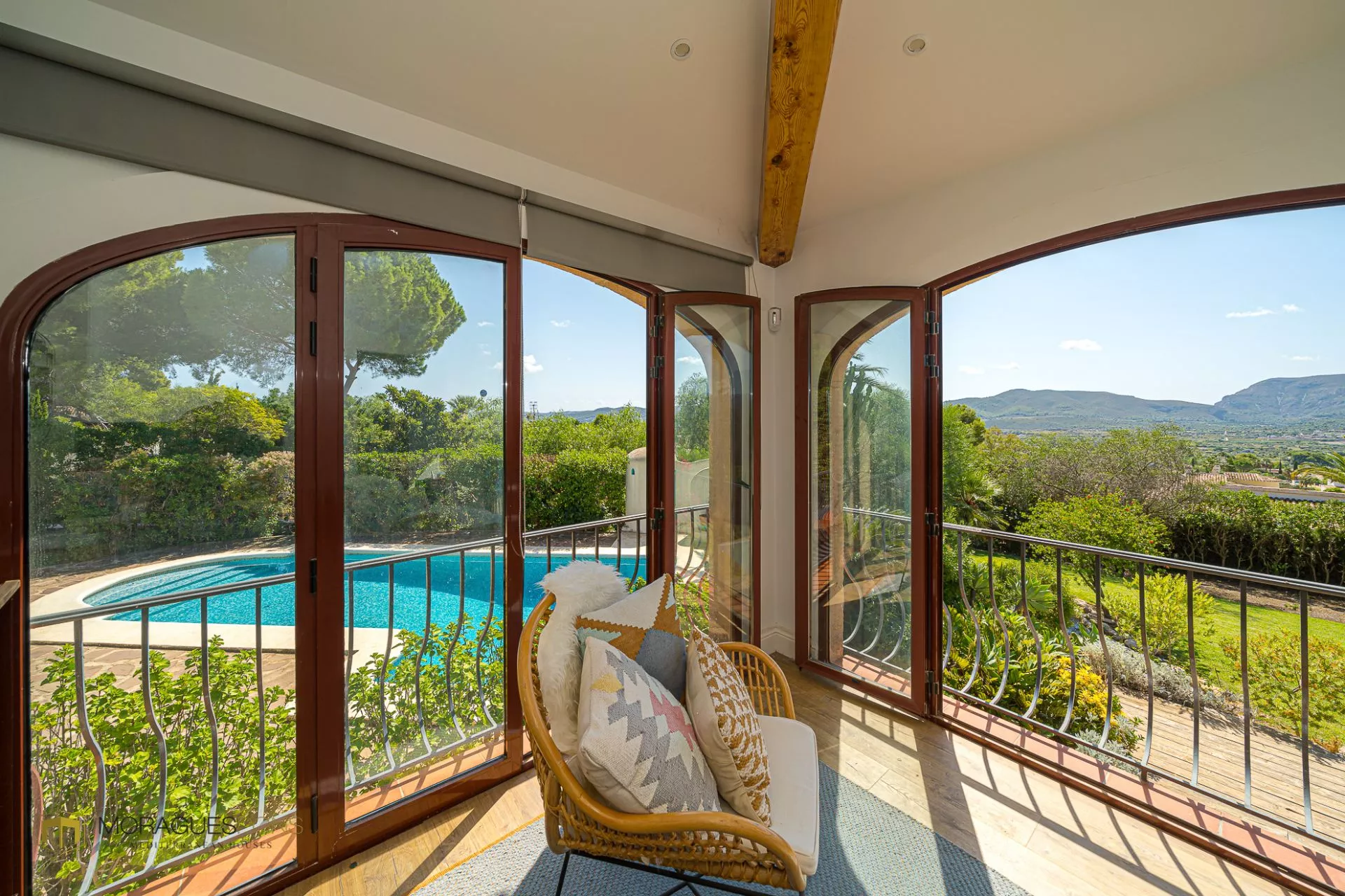 Renovated villa with views of the Montgó - 5/38