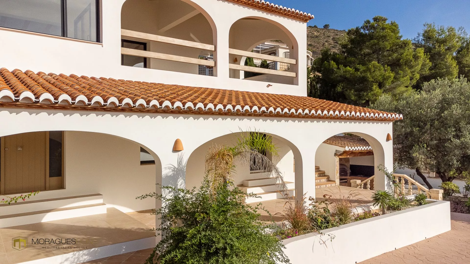 Completely renovated villa with sea views. - 4/33