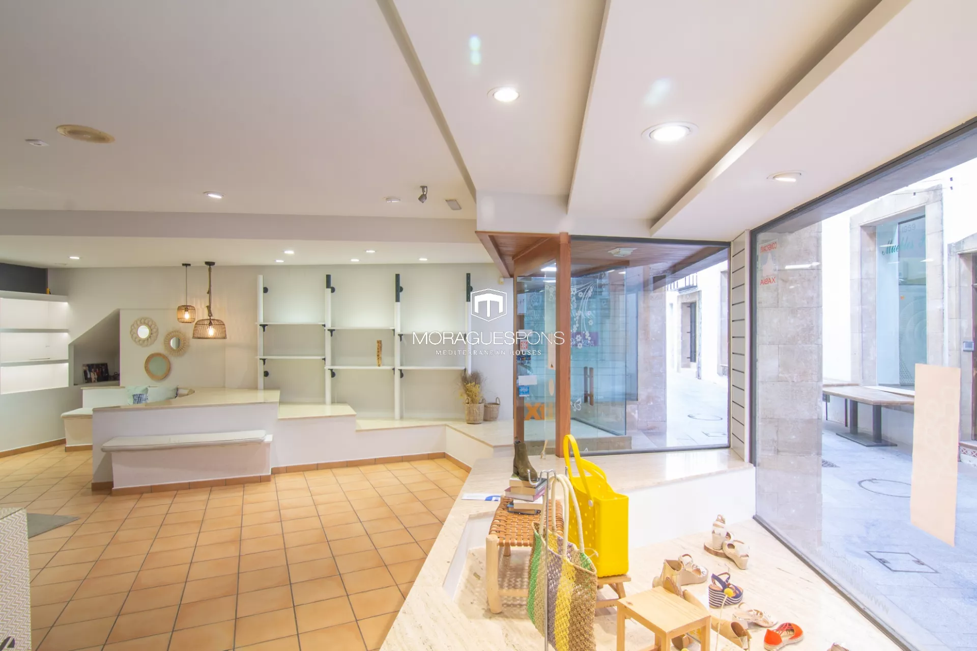 Local comercial en alquiler en pleno centro histórico de Jávea - 4/9