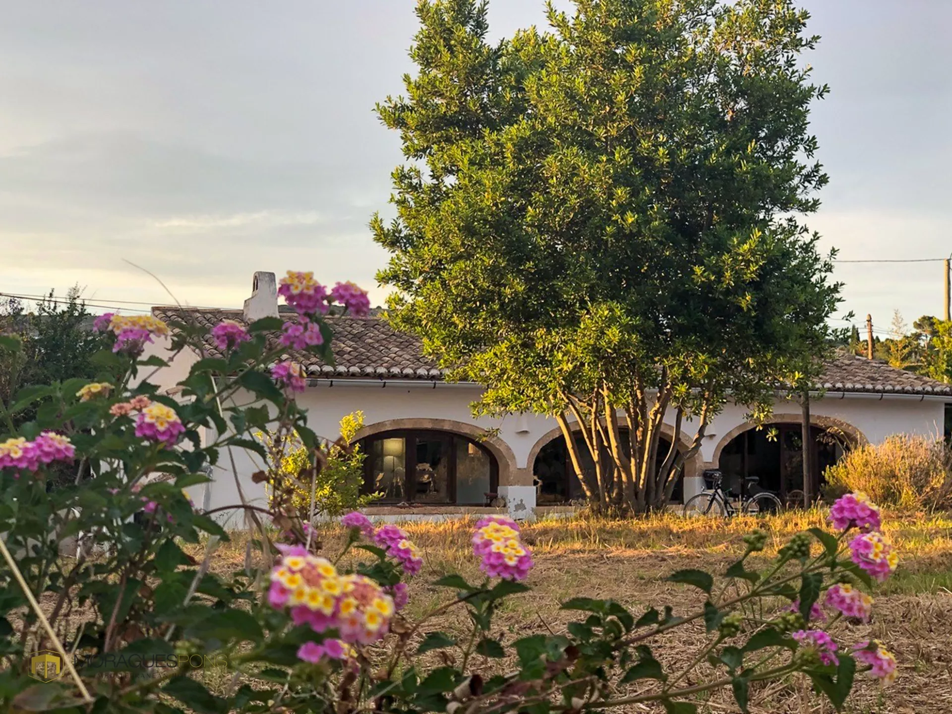 House in Javea at the foot of the Montgo with a large plot