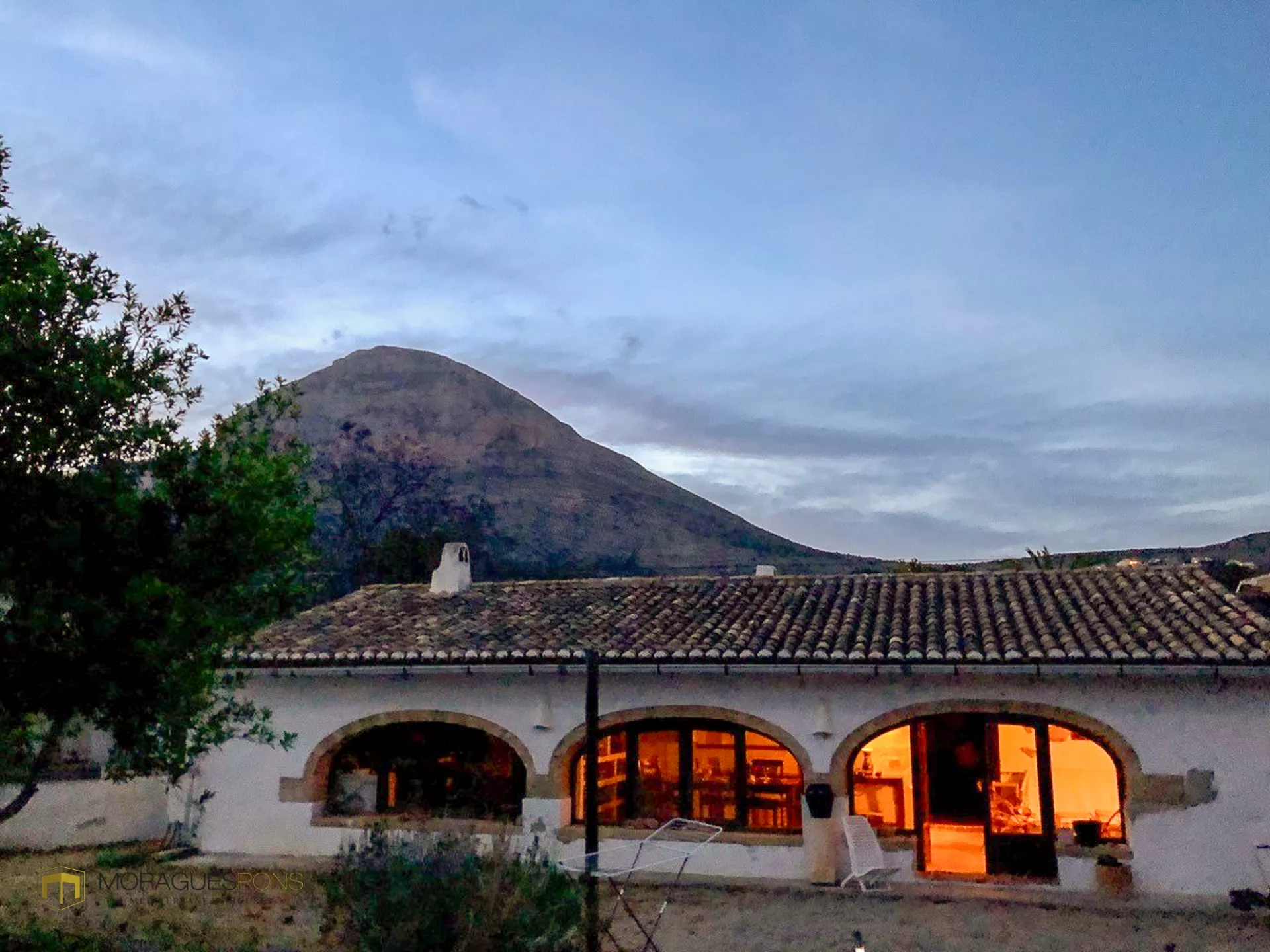 Haus in Javea am Fuße des Montgo mit großem Grundstück - 4/21