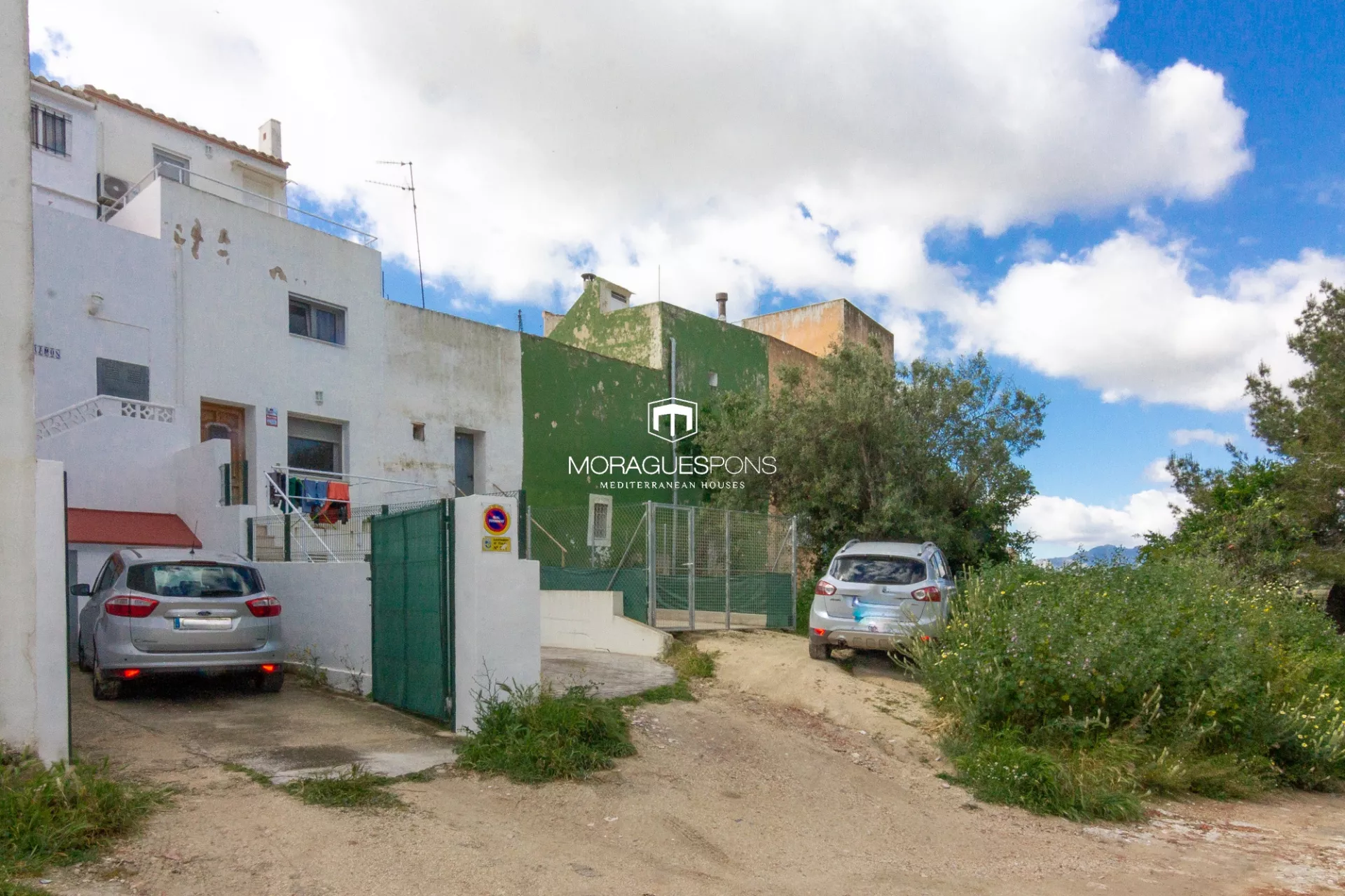 Village house in Teulada with garden and tons of potential - 4/27