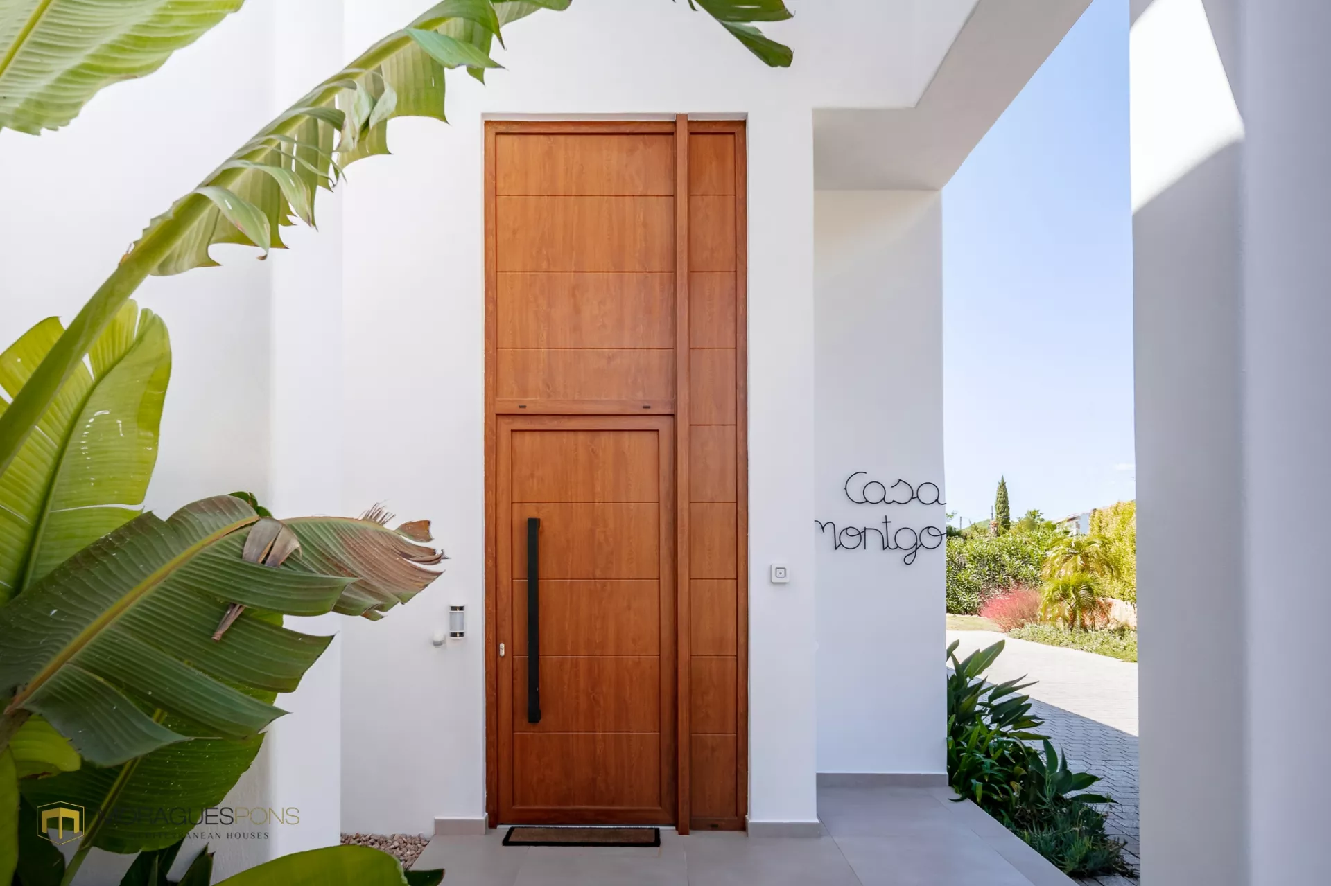 Designer villa with heated pool - 4/38