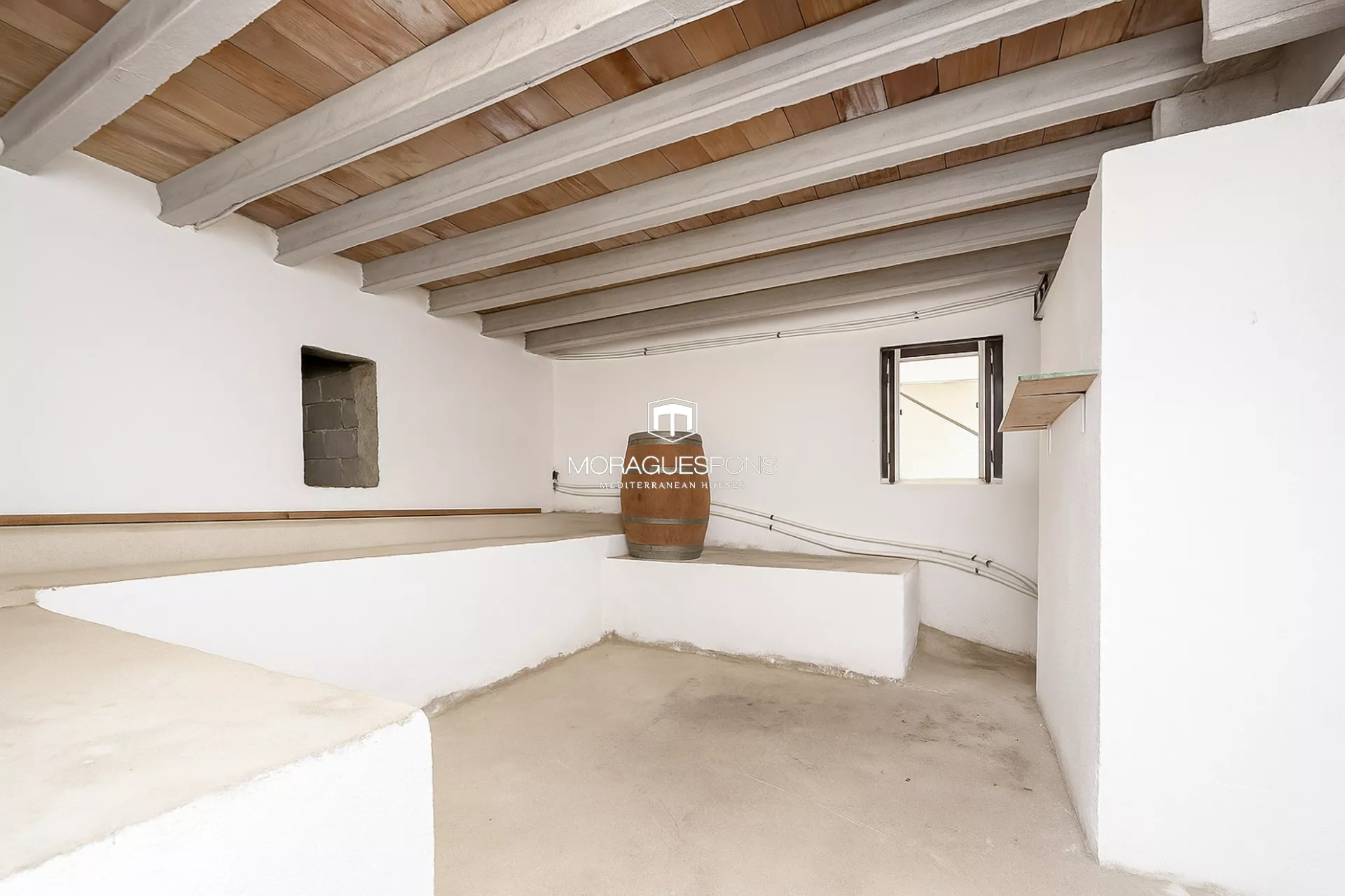 Image 19 of 30