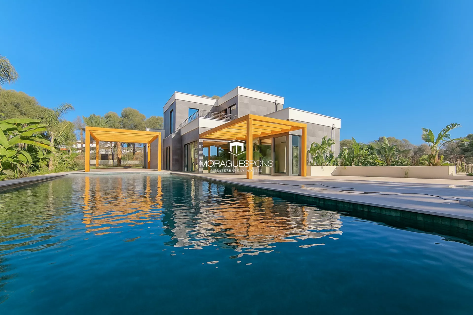 Villa for sale in La Guardia Park Jávea - 1/47