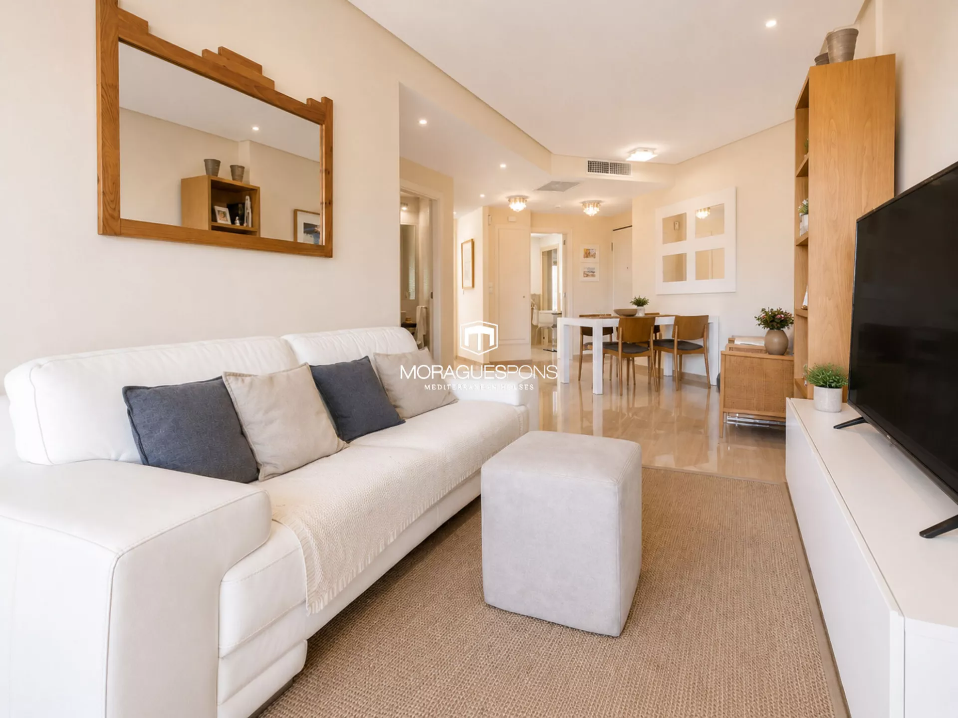 Luxury apartment on the Arenal beachfront – Available from September to June - 5/24