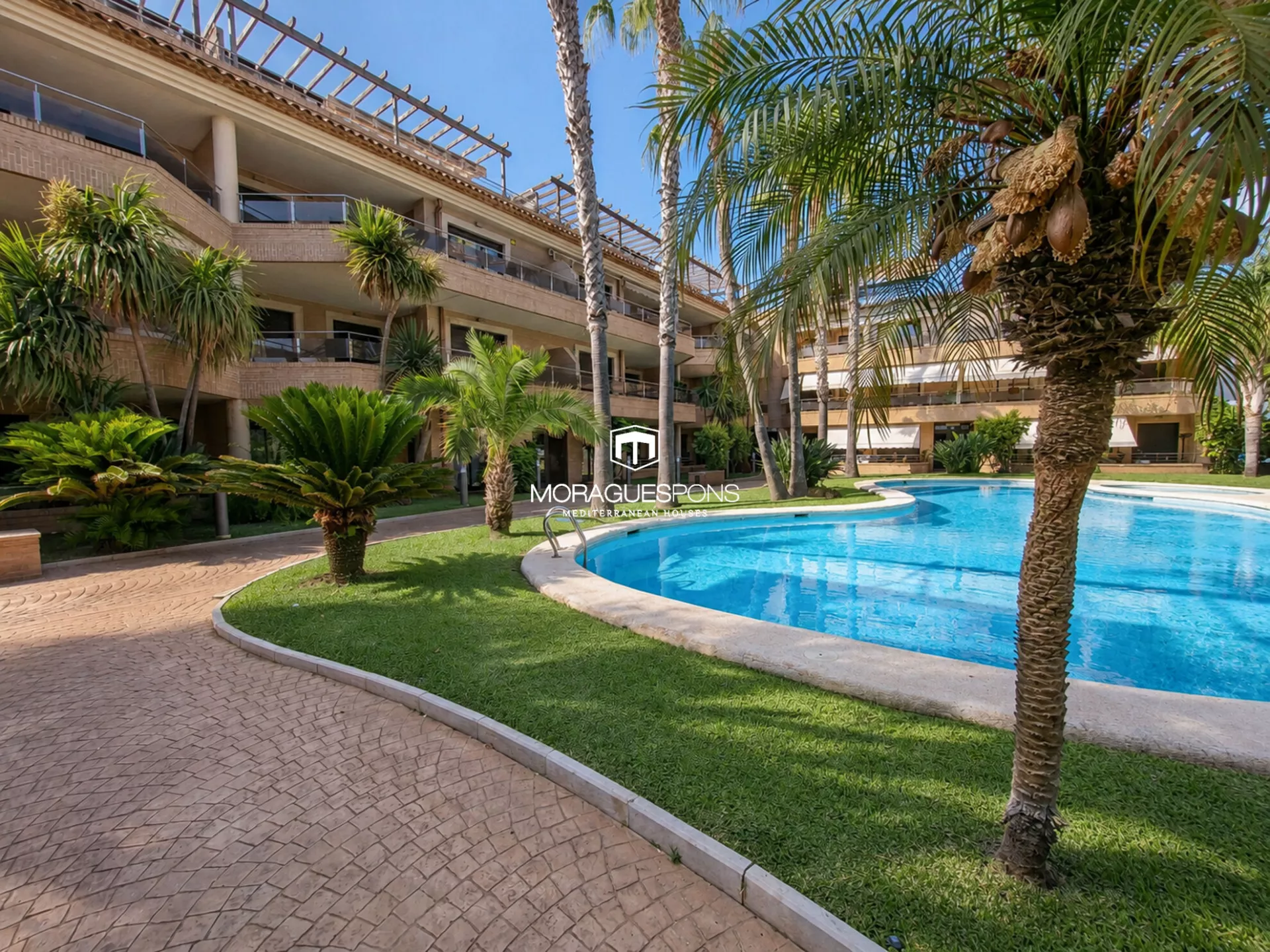 Alquiler de septiembre a julio en Jávea con terraza y parking - 2/25