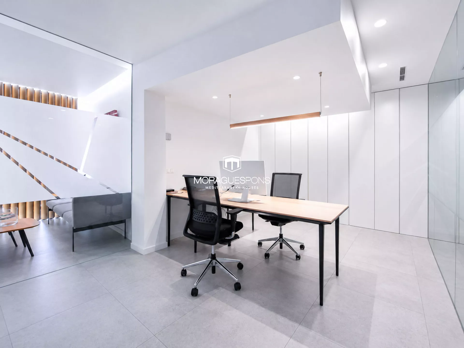 Image 11 of 31